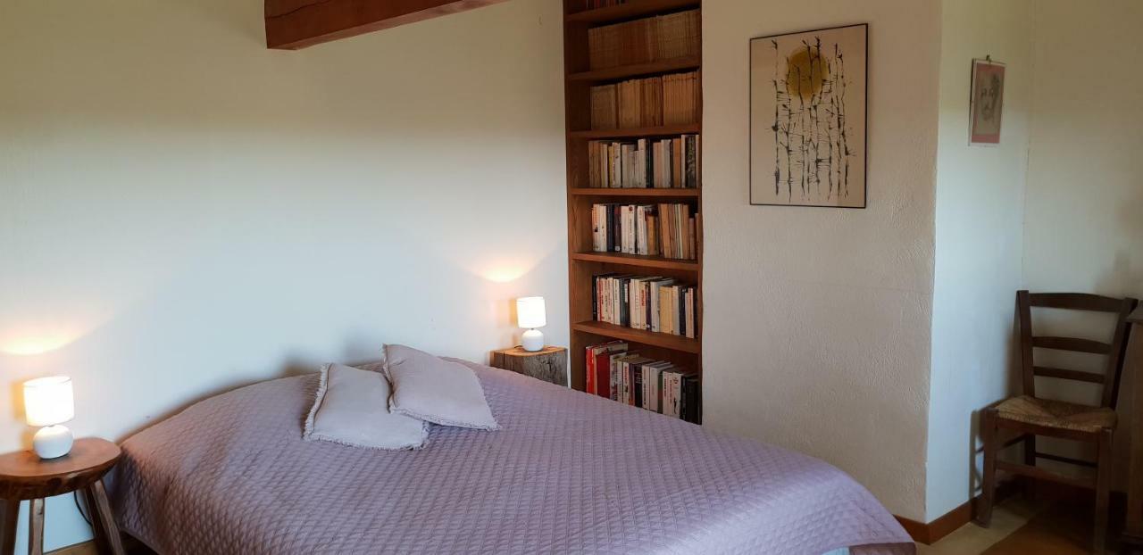 La Petite Maison Des Artistes Castelnau-Pégayrols Екстериор снимка
